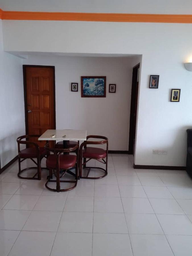 The Barn Private Home @ Sri Sayang Apartment Бату Феринги Екстериор снимка